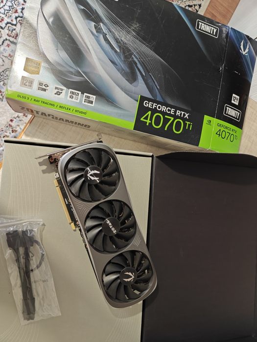 Видеокарта Rtx 4070ti amp zotac