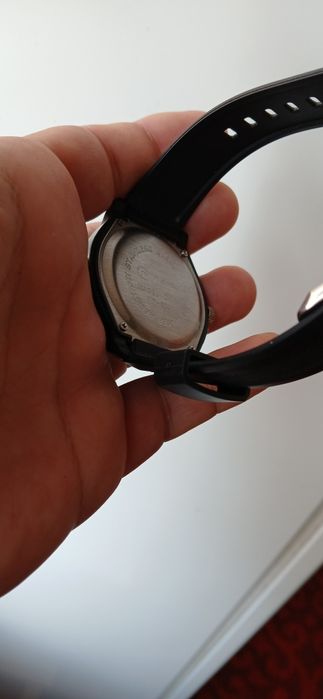 Часы epsilon компания учун