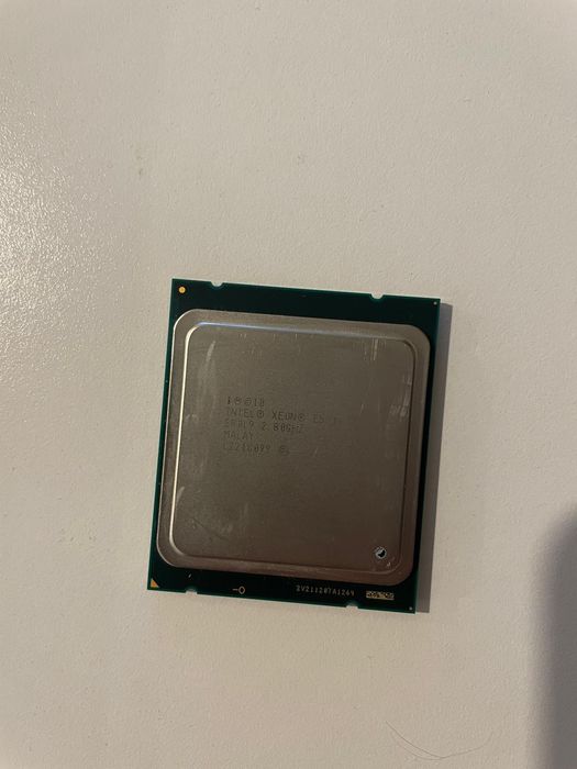 Vand procesoare desktop i5 - 8400