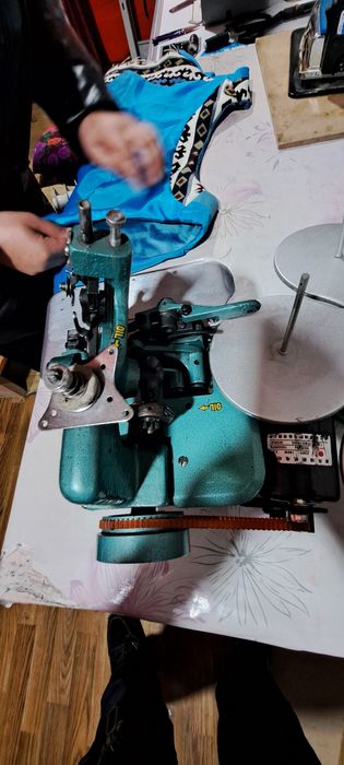 Оберлог швейные продам