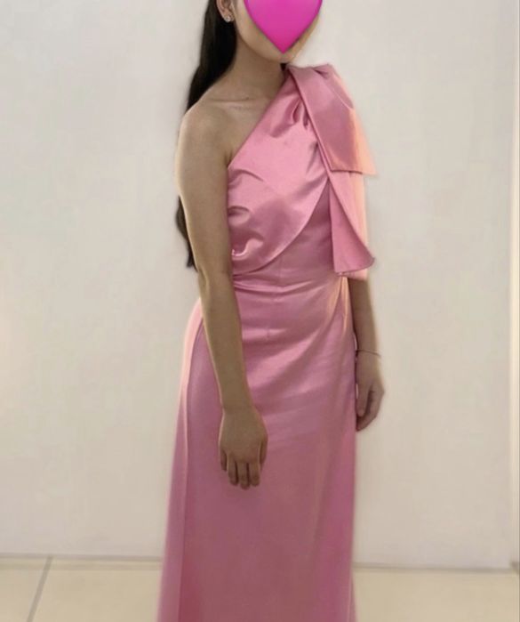 Продам платья розывого цвета