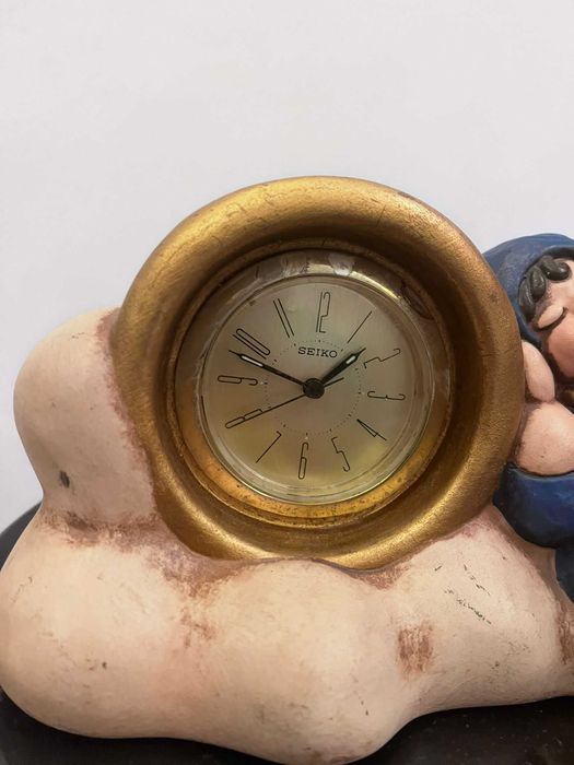 Bibelou ITALIA ceramica THUN bibelouri statueta ceas ieftin marcat