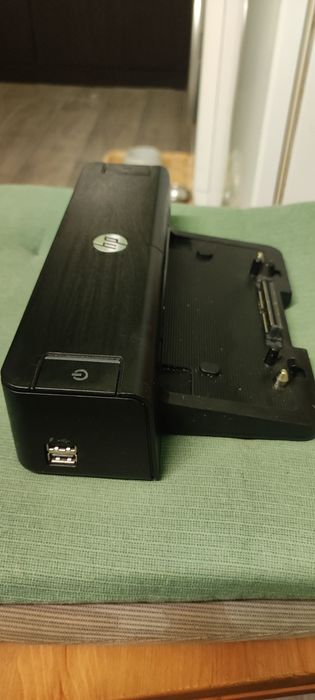 Док станция HP.         Използвана до вчера