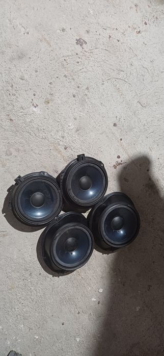 Boxe sony cu membrana albastra