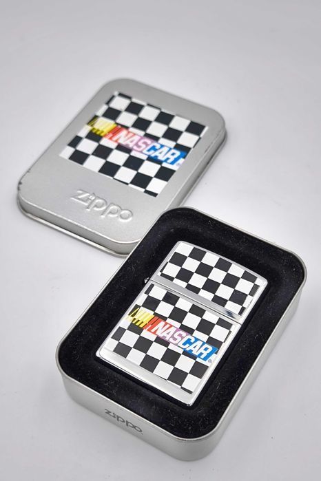 Bricheta Zippo Nascar 1999 nefolosita - colectionabila.