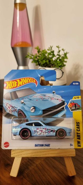 Vând HotWheels (mint condition)