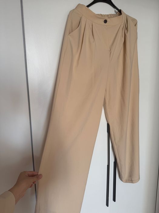 Красивая двойка костюм