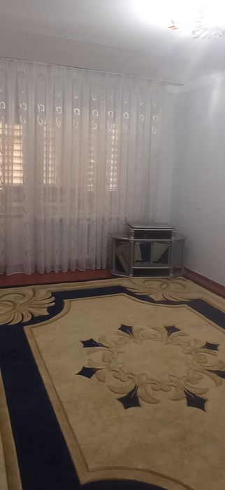 Қибрай сентирида жойлашган квартира ижарага берилади