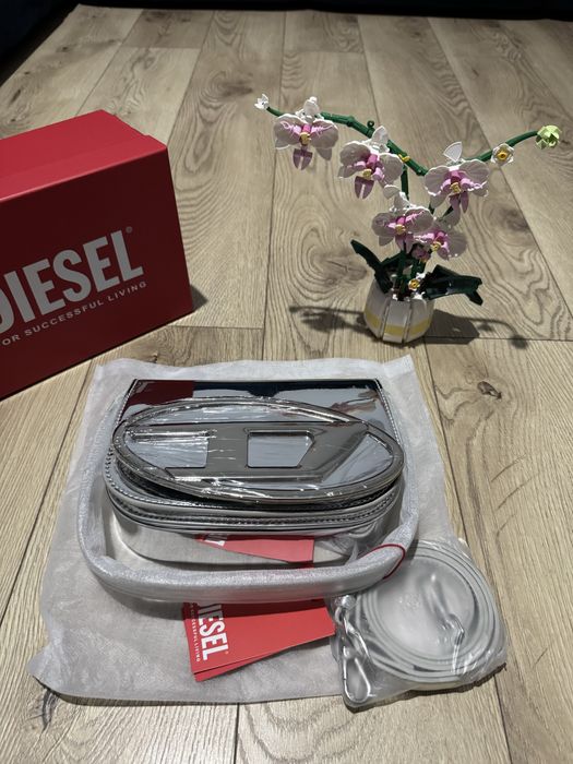 Geanta Diesel 1DR Argintie/Neagra/Alba