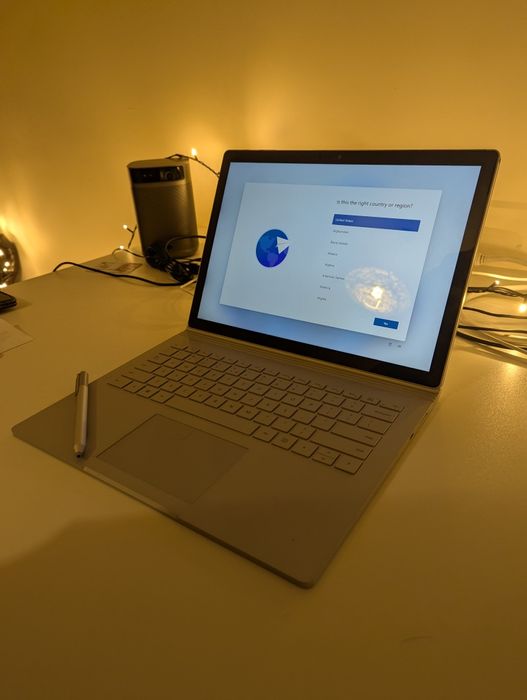 Microsoft Surface Book 2 / 2 in 1 tablet PC