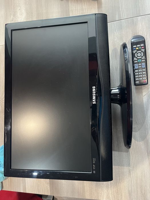 Телевизор SAMSUNG