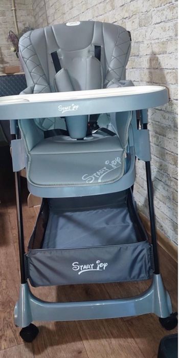 Детский стульчик для кормления