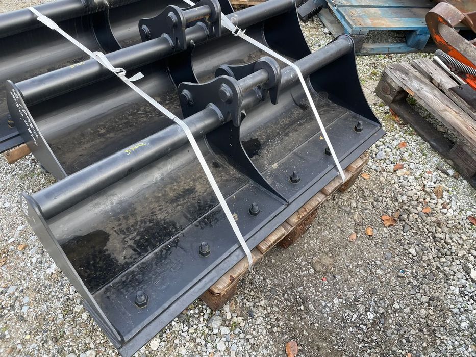 Cupa taluz latime de 1200 mm pentru excavatoare de 2-4 tone