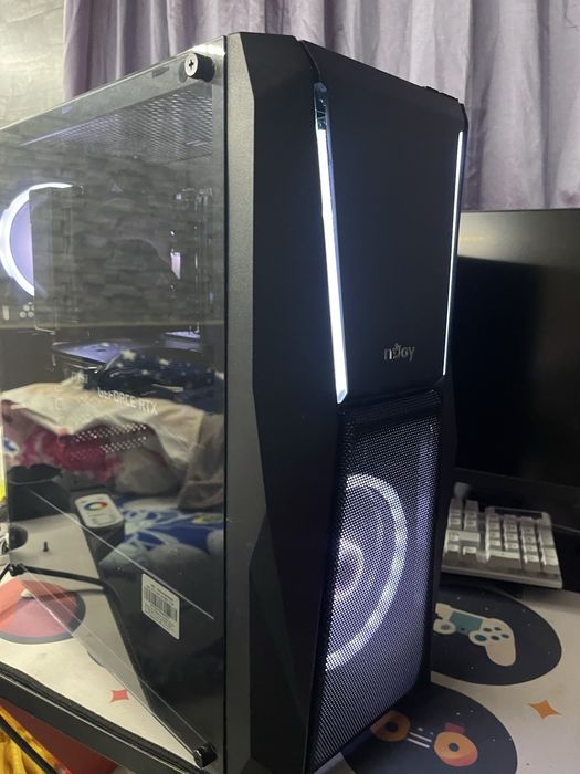 Vand pc gaming rtx 3060 12 gb si monitor 120hz