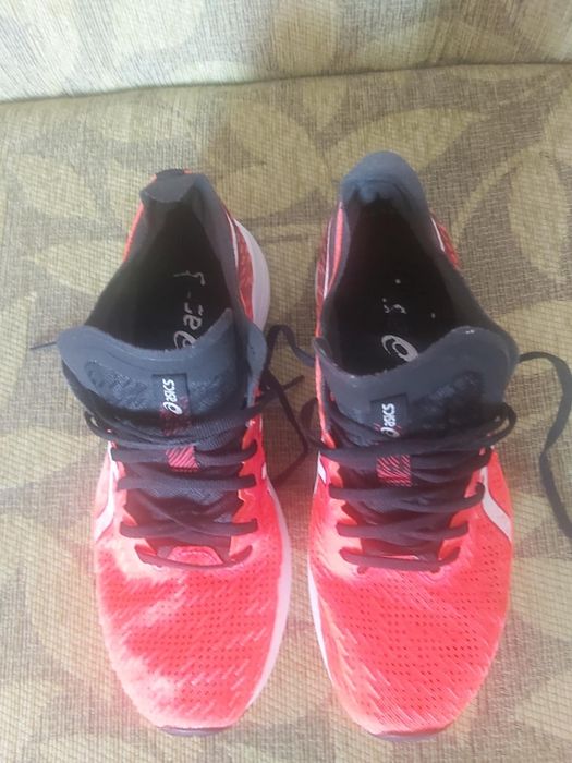 Маратонки  Asics magic speed