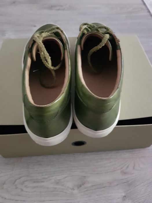 Vand pantofi sport Polyforma