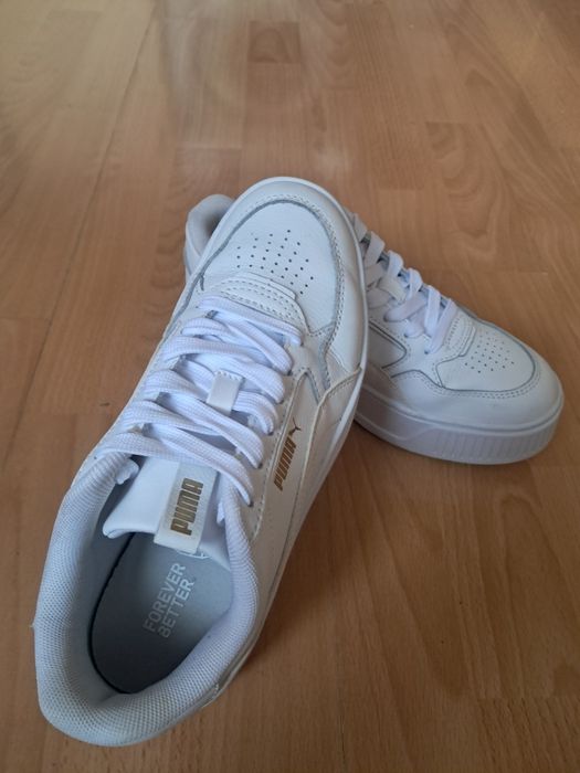 Маратонки PUMA. Размер 37, цвят бял, естествена кожа.   Без следи.