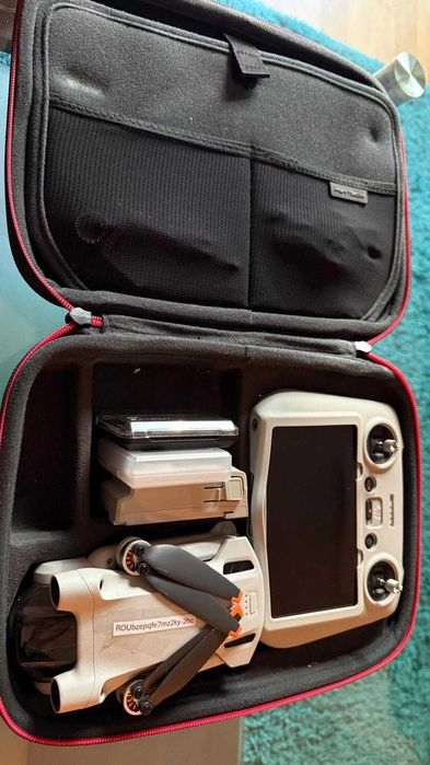 Vând DJI Mini 3 Pro