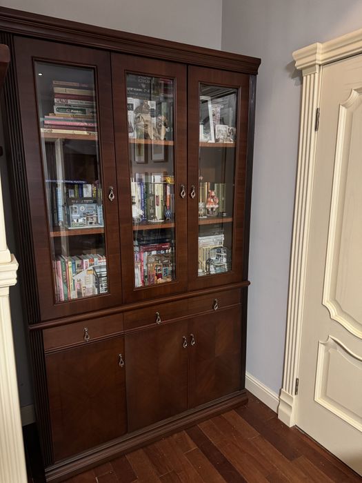 Шкаф для книг 70е