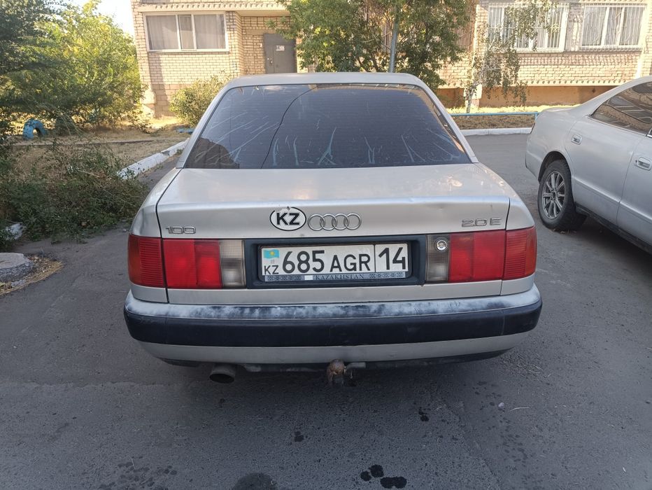 Продам Ауди 100 с4