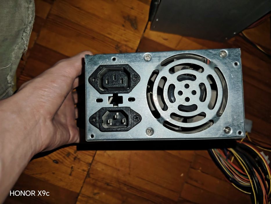 Блок питания L&C LC-B350ATX