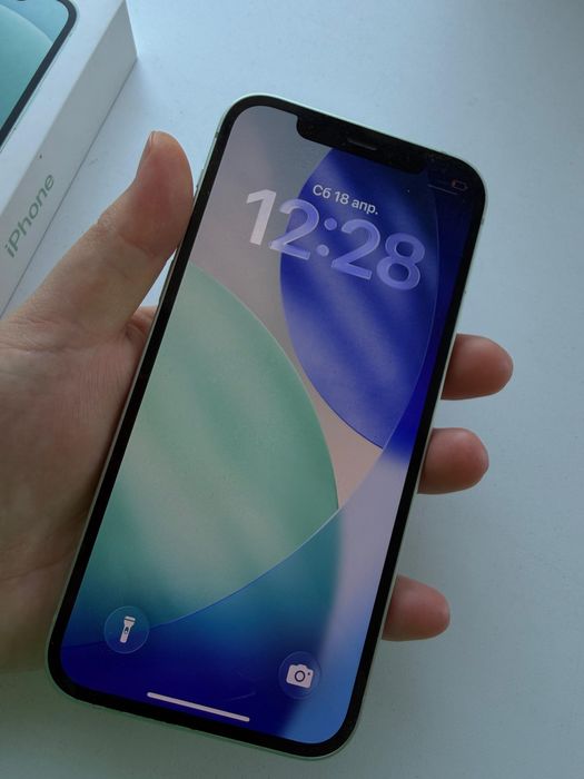 продам iphone 12