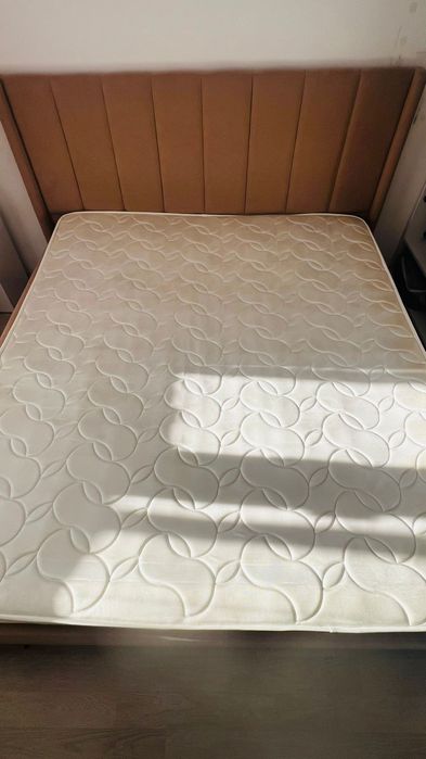Продам кровать 180/200