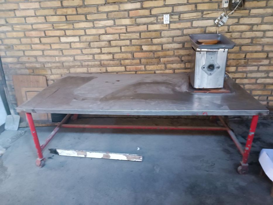 Нержавейка стол сотилади срочно