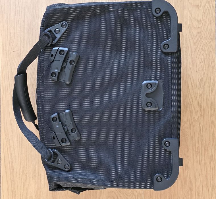 Geantă Ortlieb waterproof pentru bicicletă – stare impecabilă