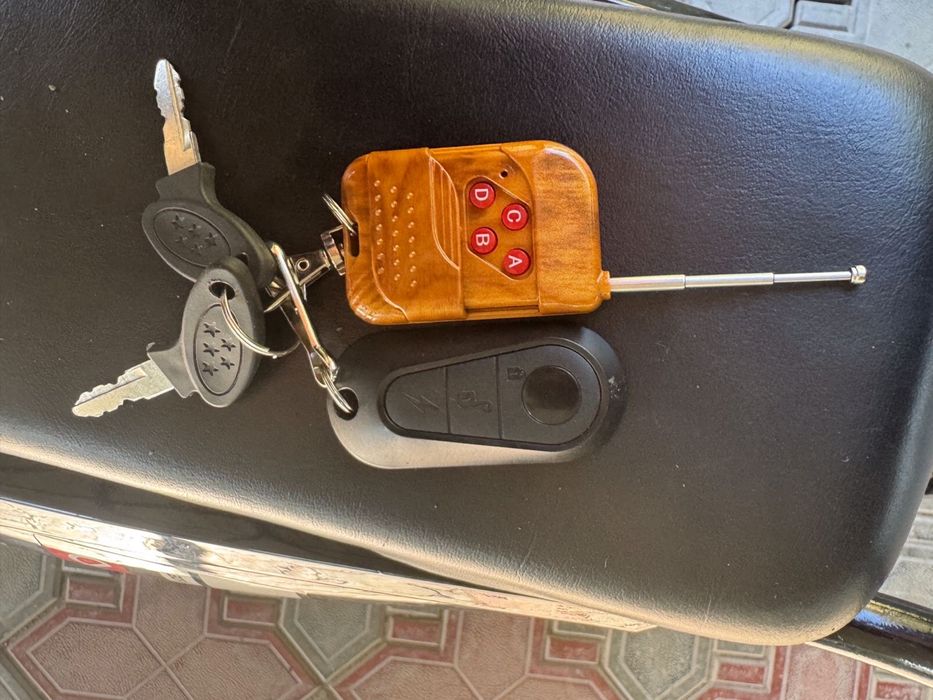 Продам электро скутер SKA 8