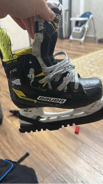 Коньки хоккейные Bauer