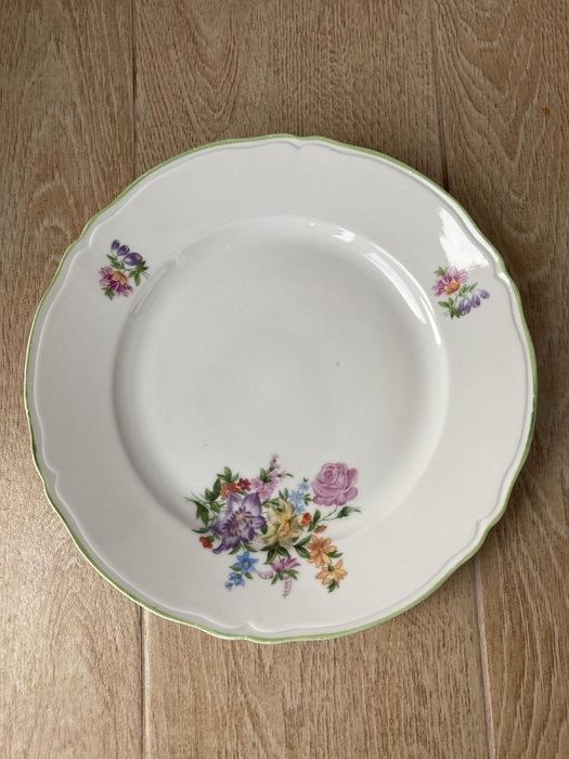 Сервиз 4 части Български порцелан 1во качество