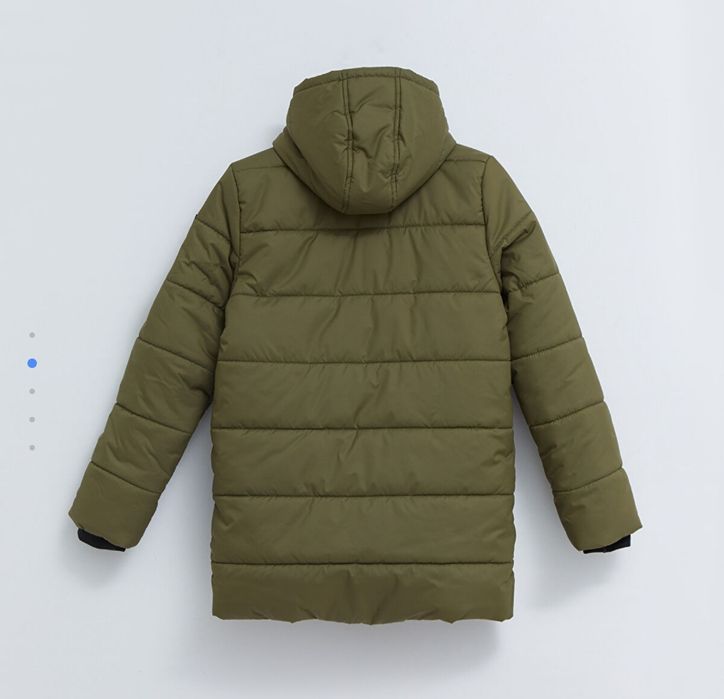 Пуховик с капюшоном 12-14 лет