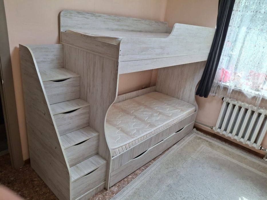 Продается Двух яростная кровать