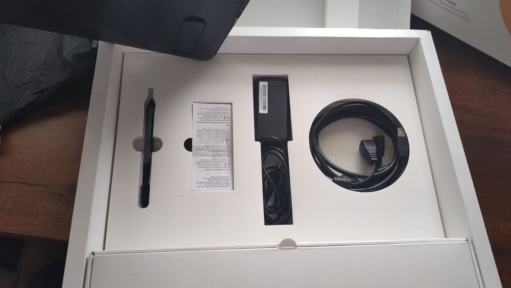 Tableta grafica Wacom Cintiq 16