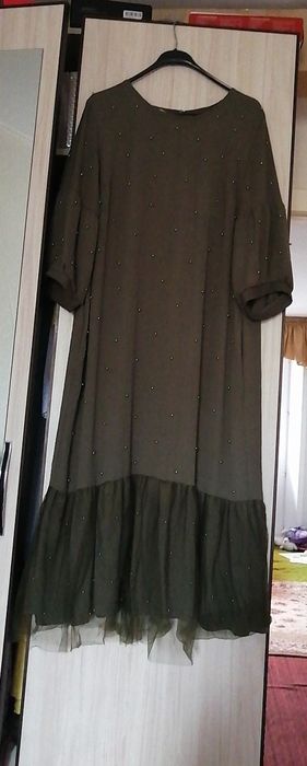 Вечернее платье 54 размера.