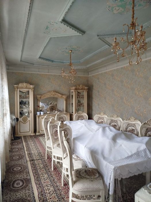 Продаётся ДОМ.Яшнобод.6.ком.7сотх. . Рисивый.