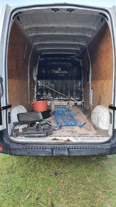 Nissan NV 400 Duba Inchisa