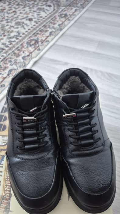 Продам обувь мальчиковый