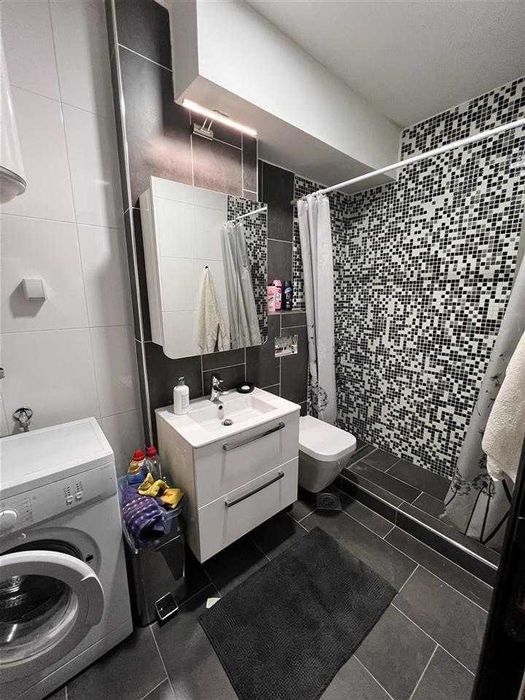 Дава се под наем Тристаен апартамент в Пловдив, Гагарин - 85 кв.м за 418.2 € - Снимка #1