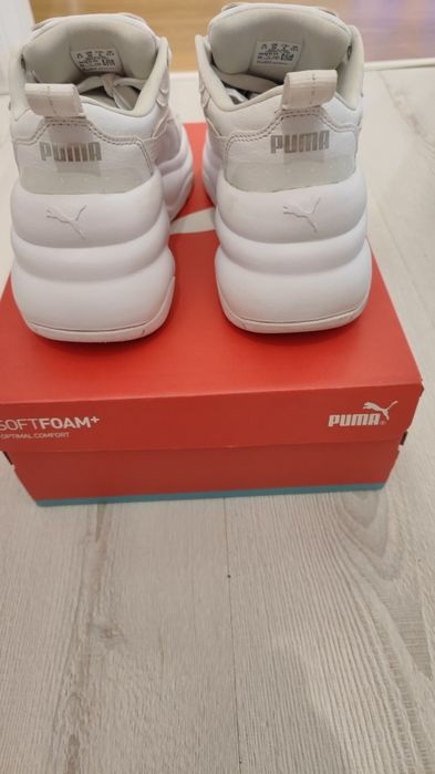 Бели маратонки Puma