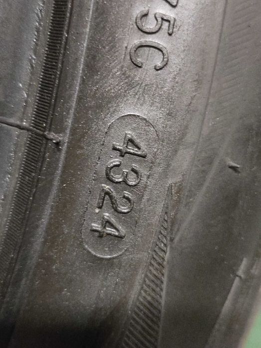 Летни гуми 255/40/R21 2бр.