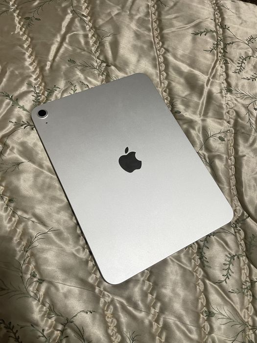 Ipad a16 с гарантией 128