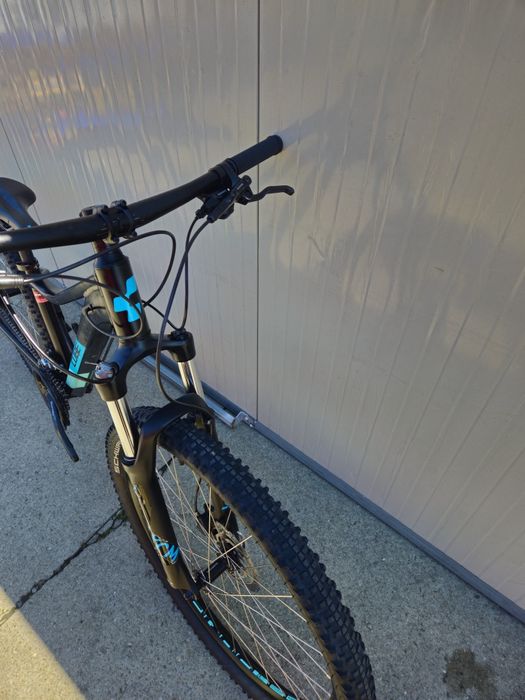 Bicicletă Cube Acces EXC 27,5 model deosebit