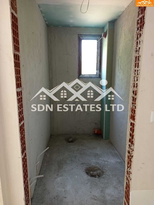 Продава се Тристаен апартамент в Казанлък - 110 кв.м за 1206 €/кв.м - Снимка #2