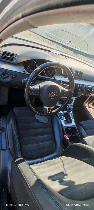 Volkswagen b6 2010