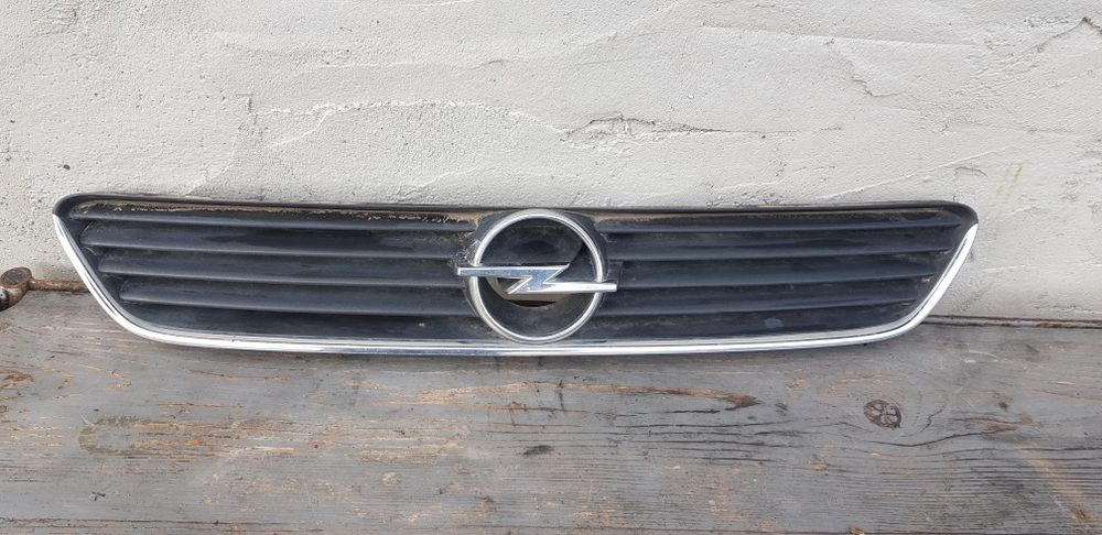 Grila Masca Capota Radiator Opel Astra G 90587100