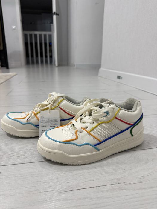 Продам кроссовки