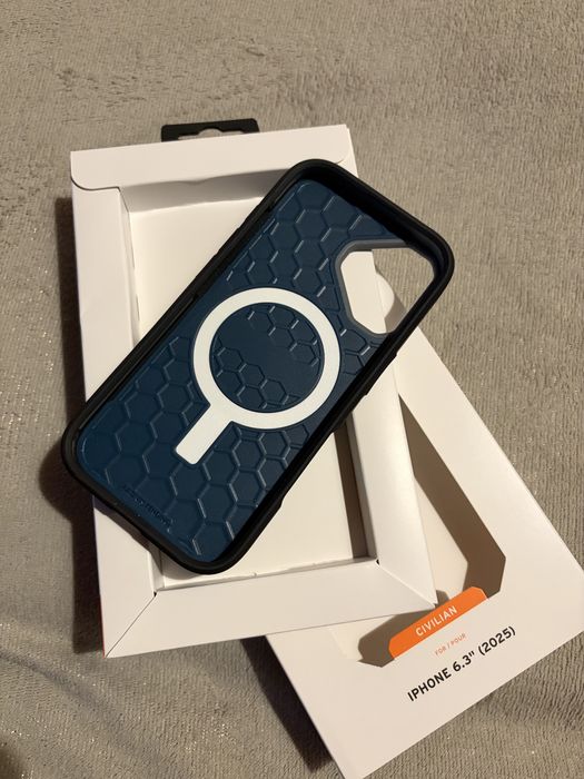 Husă iPhone 17 UAG Civilian