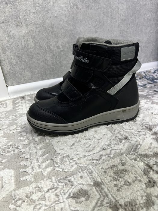 Детские зимние ботинки